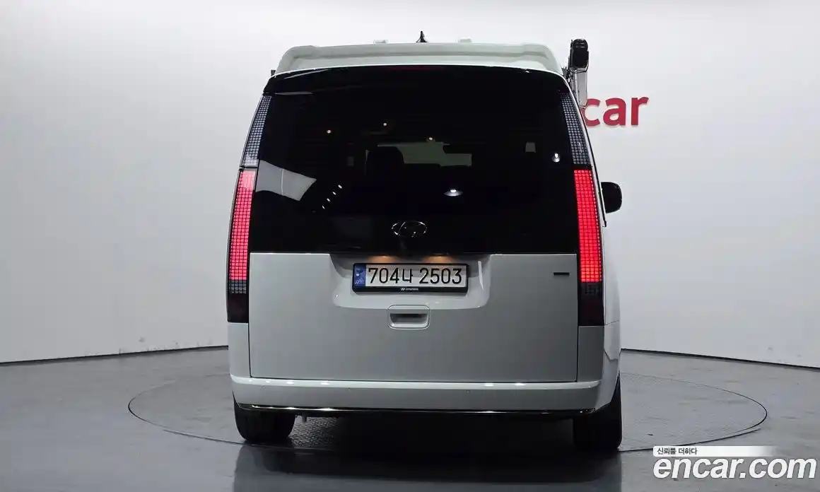 Hyundai Staria 2023 2.2 Автомат в Москве № 3584, фото 8