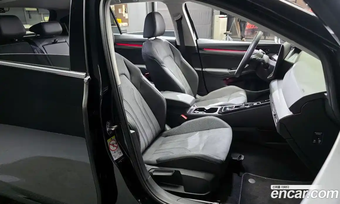 Volkswagen Golf 2026 2.0 Автомат в Москве № 382691, фото 12