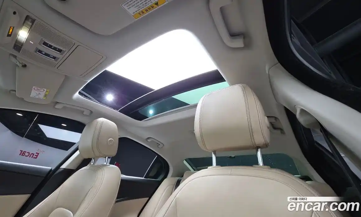 Jaguar XE 2016 2.0 Автомат в Москве № 385984, фото 11