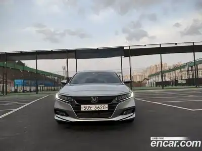 Honda Accord 2018 2.0 Автомат в Москве № 402597, миниатюра 10