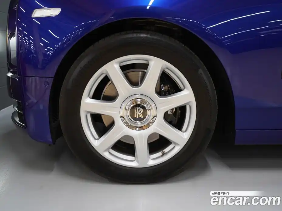 Rolls-Royce Phantom 2022 6.7 Автомат в Москве № 407374, фото 11