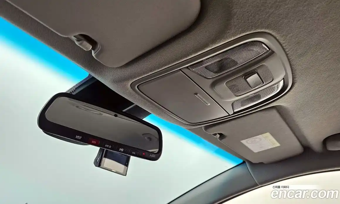 Kia Niro 2022 1.6 Автомат в Москве № 418519, фото 19