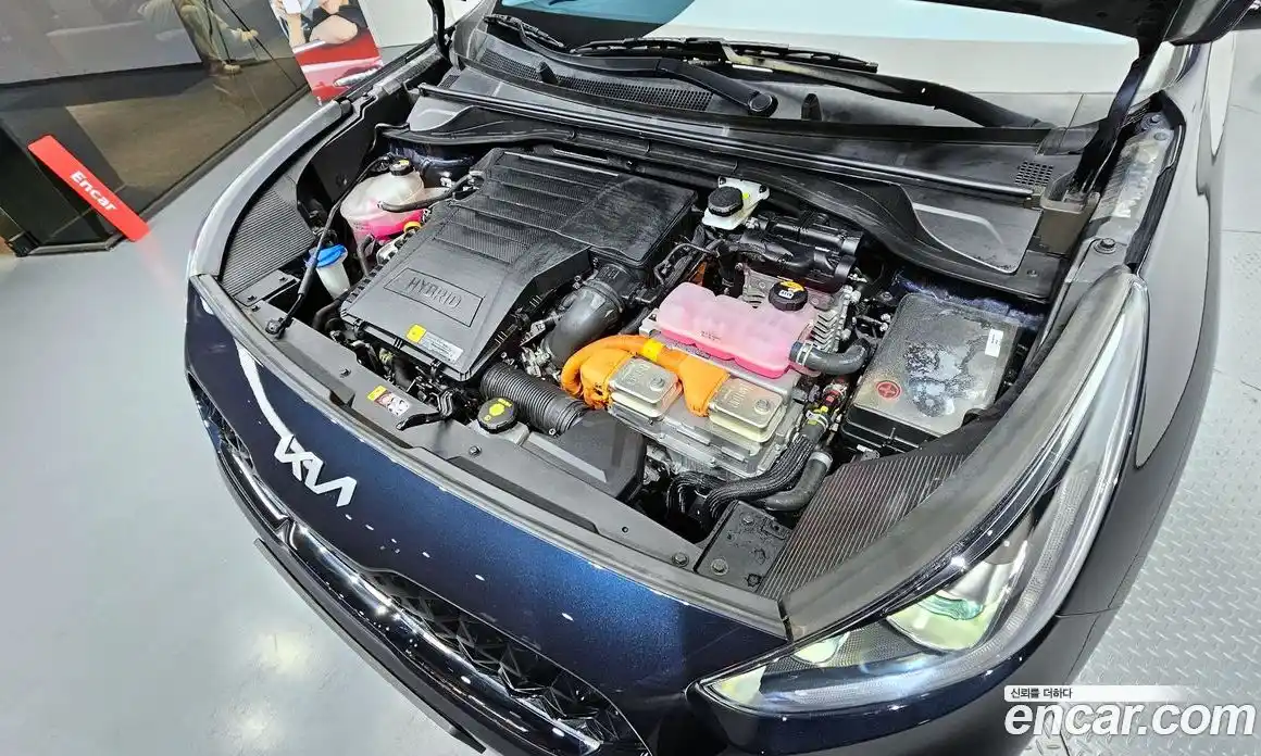 Kia Niro 2022 1.6 Автомат в Москве № 418519, фото 6