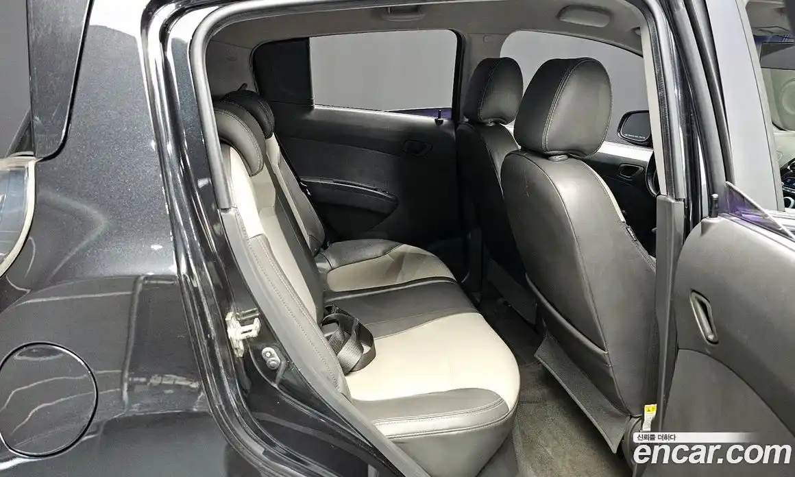 Chevrolet Spark 2012 1.0 Автомат в Москве № 42166, фото 10