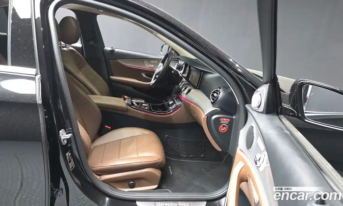 Mercedes-Benz E-Class 2018 2.0 Автомат в Москве № 427644, фото 11