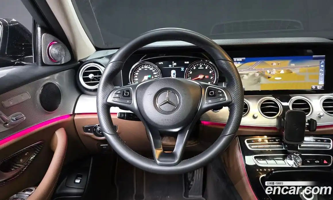 Mercedes-Benz E-Class 2018 2.0 Автомат в Москве № 427644, фото 13