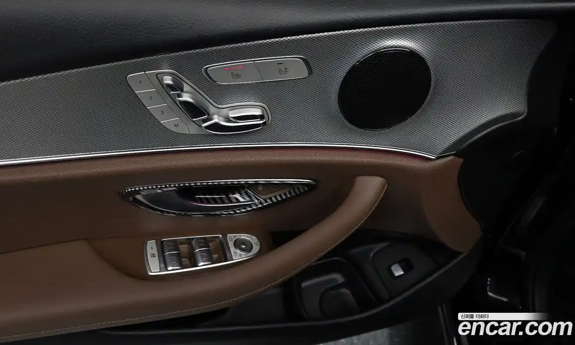 Mercedes-Benz E-Class 2018 2.0 Автомат в Москве № 427644, фото 17