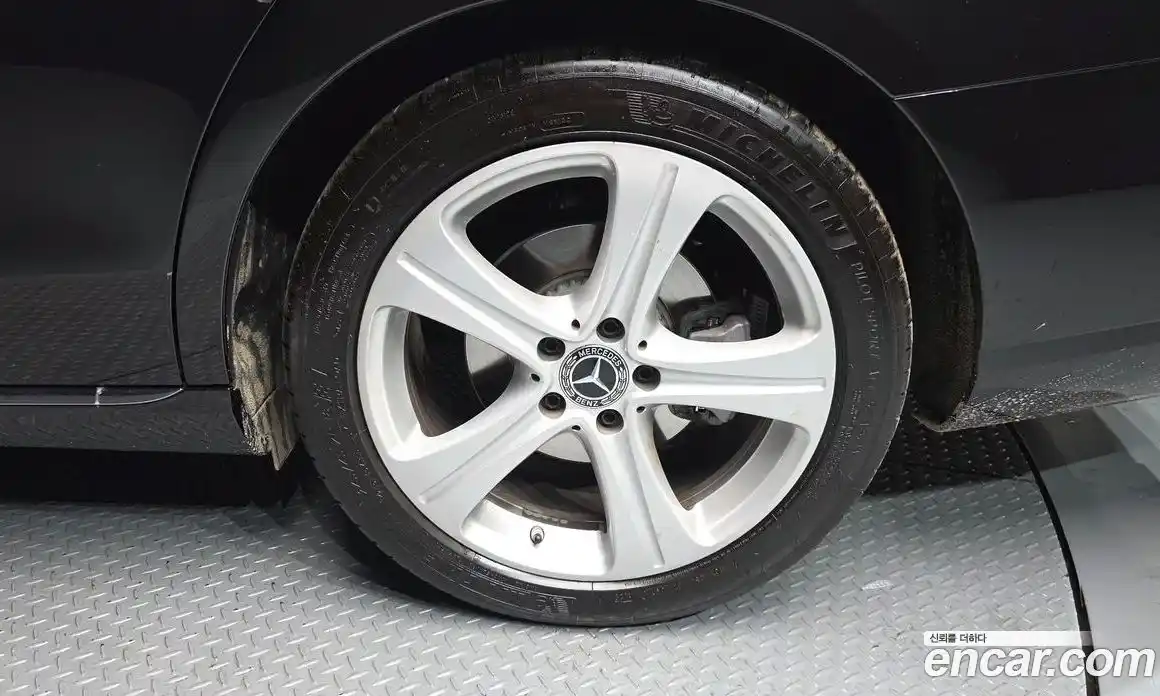 Mercedes-Benz E-Class 2018 2.0 Автомат в Москве № 427644, фото 5