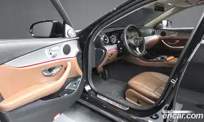 Mercedes-Benz E-Class 2018 2.0 Автомат в Москве № 427644, миниатюра 10