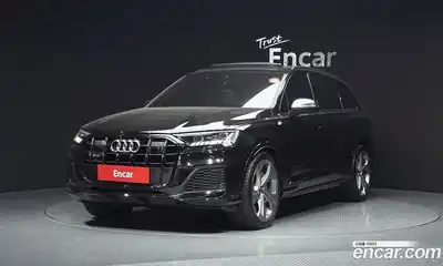 Audi SQ7, 2023