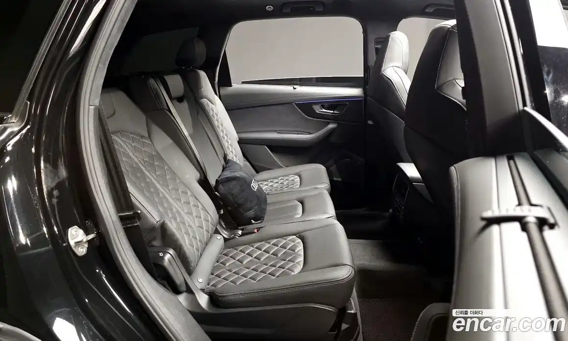 Audi SQ7 2023 4.0 Автомат в Москве № 428488, фото 12