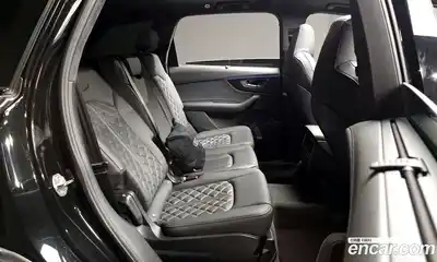 Audi SQ7 2023 4.0 Автомат в Москве № 428488, миниатюра 12