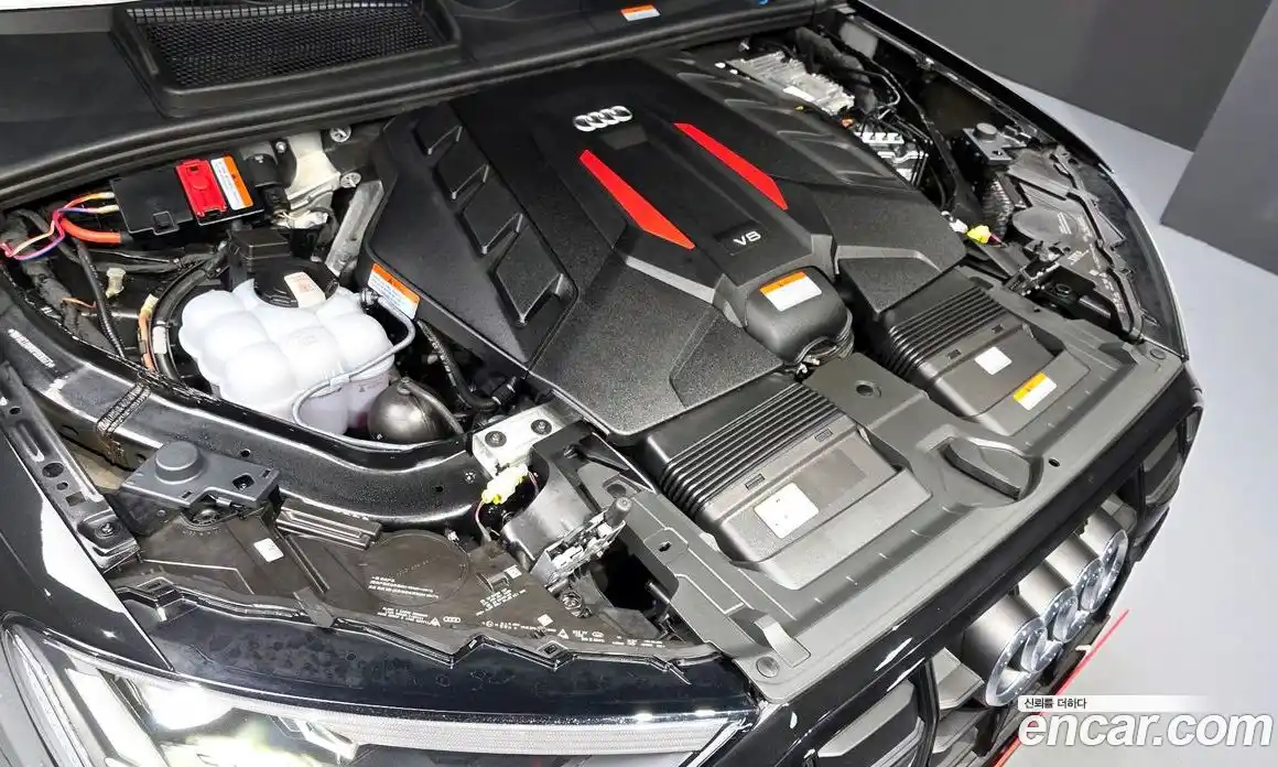 Audi SQ7 2023 4.0 Автомат в Москве № 428488, фото 6