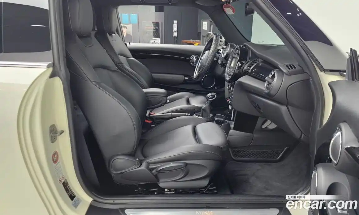 Mini Cooper 2014 1.5 Автомат в Москве № 432147, фото 11