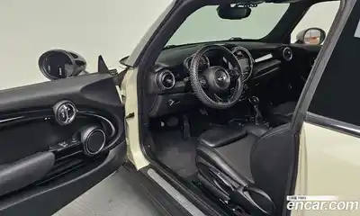 Mini Cooper 2014 1.5 Автомат в Москве № 432147, миниатюра 10