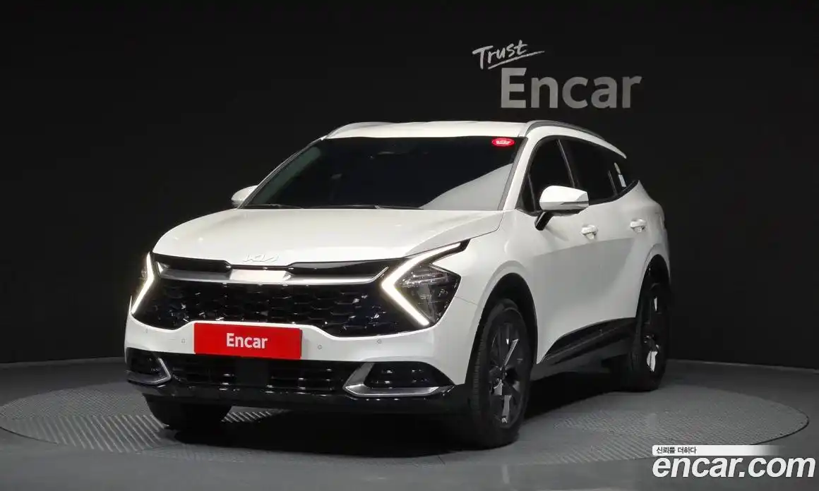 Kia Sportage 2023 1.6 Автомат в Москве № 452648, фото 1