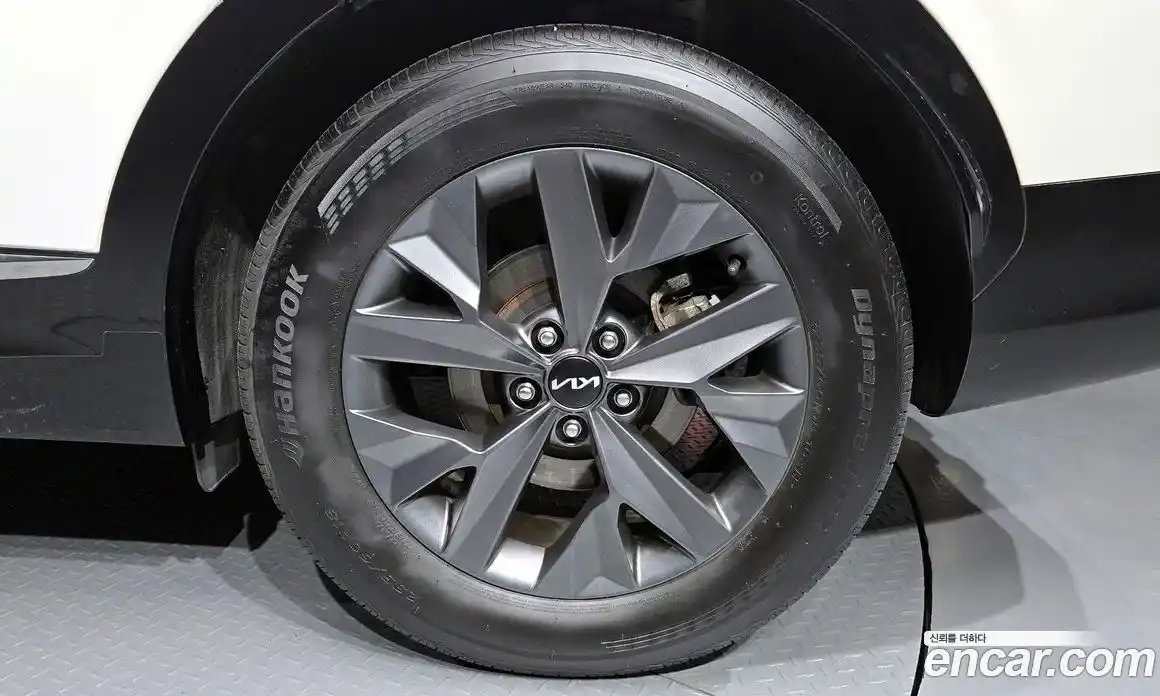 Kia Sportage 2023 1.6 Автомат в Москве № 452648, фото 5