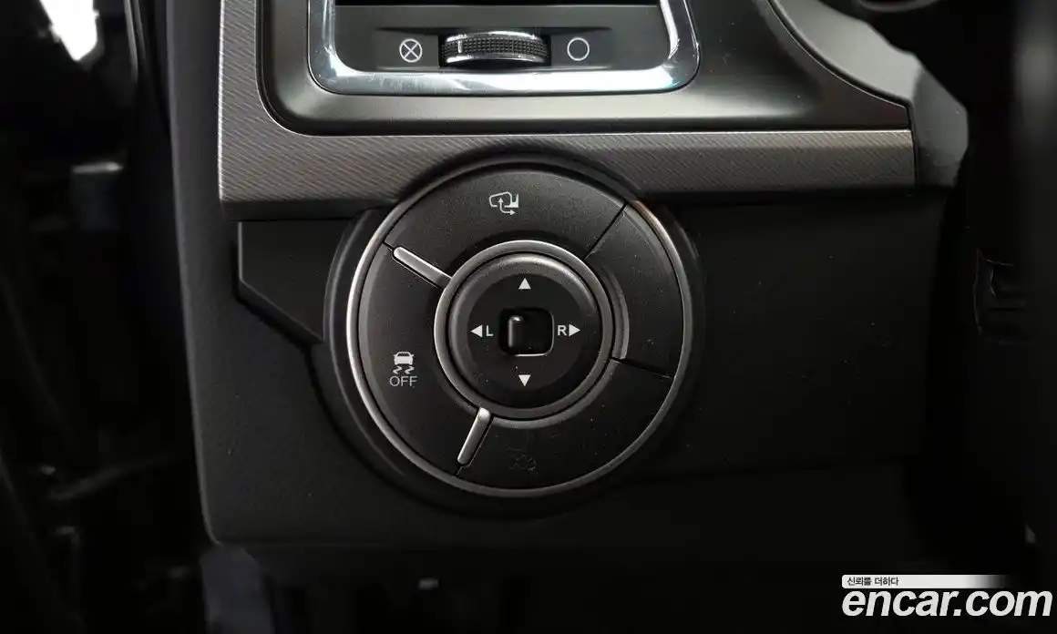 SsangYong Korando 2016 2.0 Автомат в Москве № 454483, фото 15