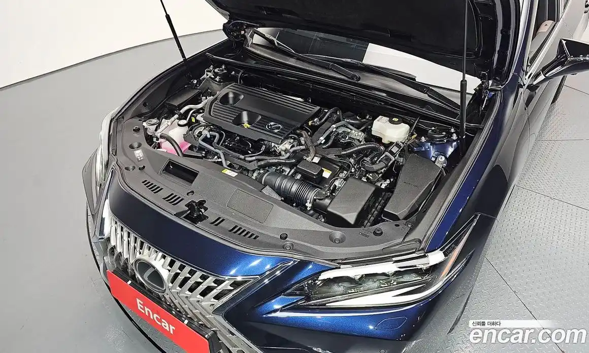 Lexus ES 2026 2.5 Автомат в Москве № 456094, фото 6