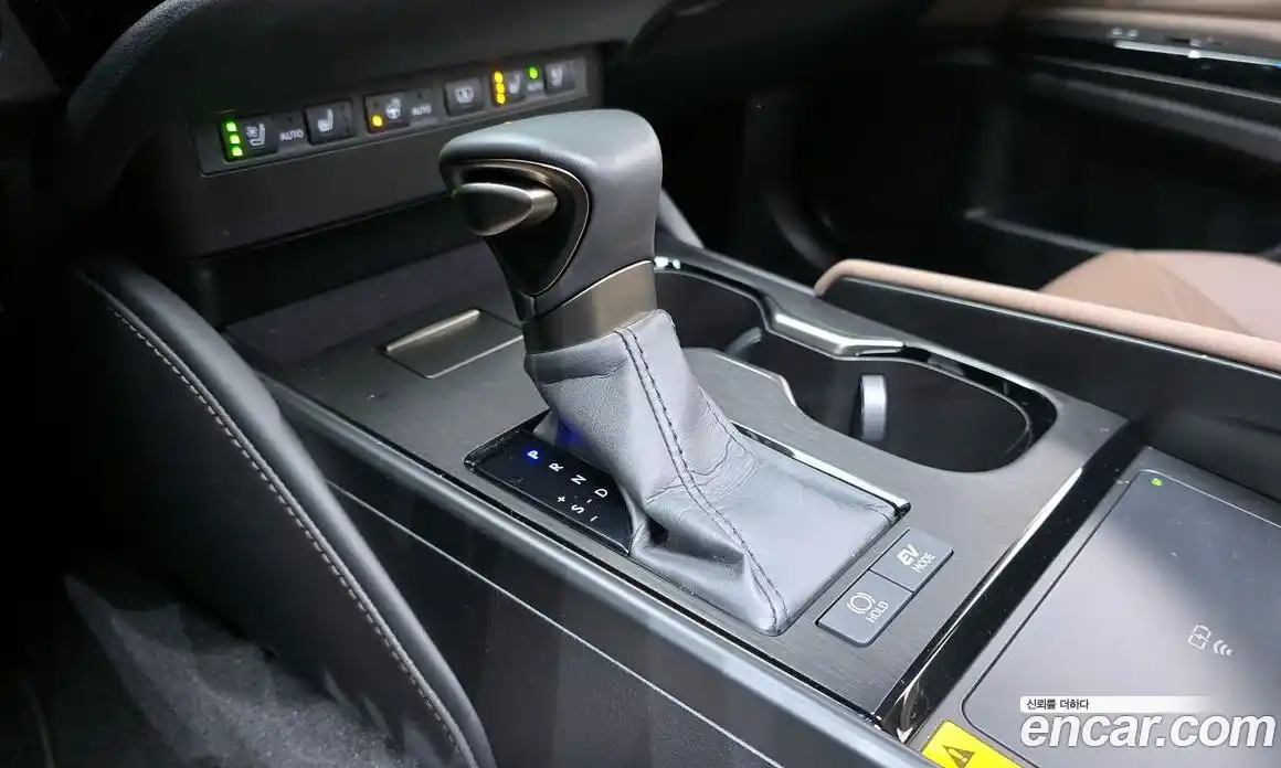 Lexus ES 2026 2.5 Автомат в Москве № 456094, фото 9