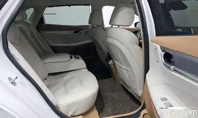 Hyundai Grandeur 2023 2.4 Автомат в Москве № 45833, миниатюра 11