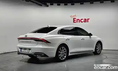 Hyundai Grandeur 2023 2.4 Автомат в Москве № 45833, миниатюра 2