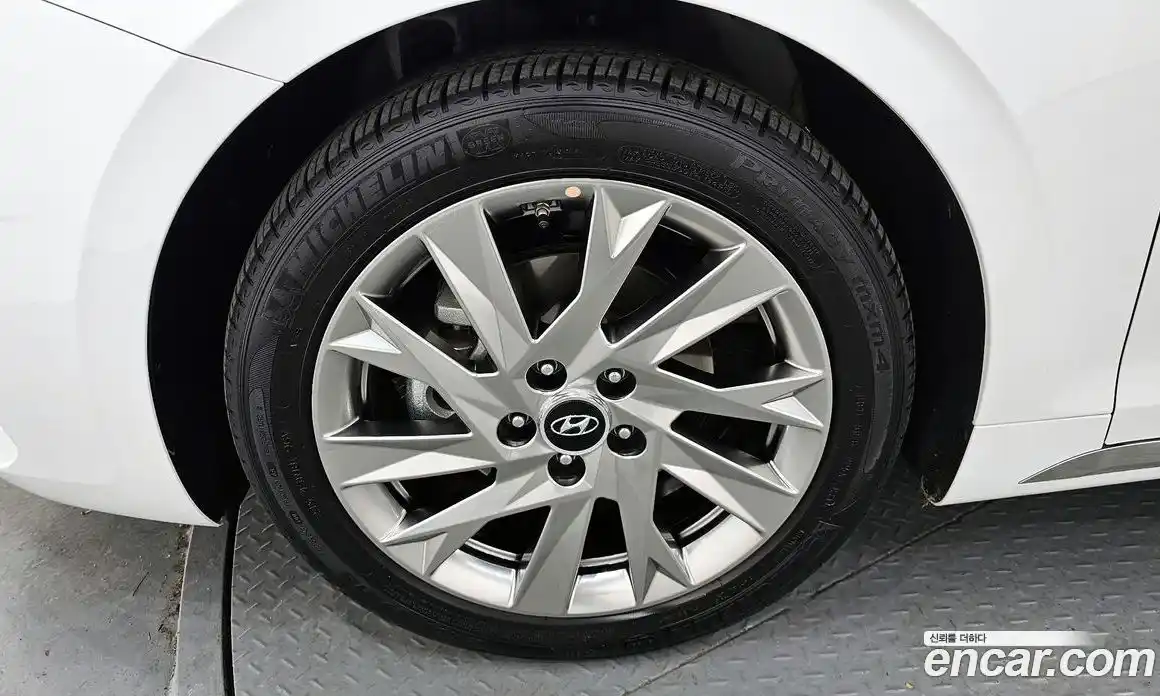 Hyundai Grandeur 2023 2.4 Автомат в Москве № 45833, фото 5