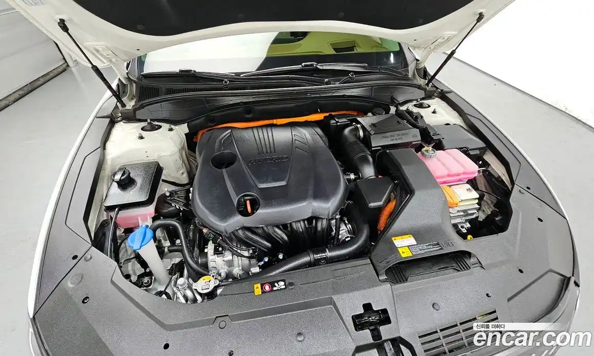 Hyundai Grandeur 2023 2.4 Автомат в Москве № 45833, фото 6