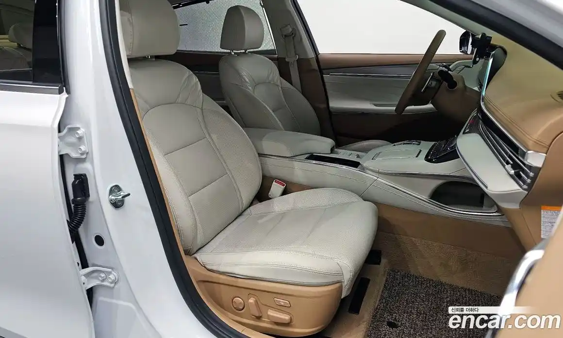 Hyundai Grandeur 2023 2.4 Автомат в Москве № 45833, фото 10