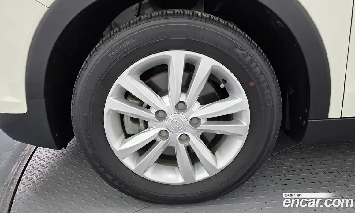 SsangYong TIBOLI 2018 1.6 Автомат в Москве № 462399, фото 5