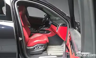 Porsche Cayenne 2020 3.0 Автомат в Москве № 470483, миниатюра 10