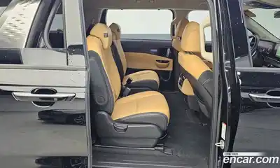 Kia Canival 2023 3.5 Автомат в Москве № 50325, миниатюра 5