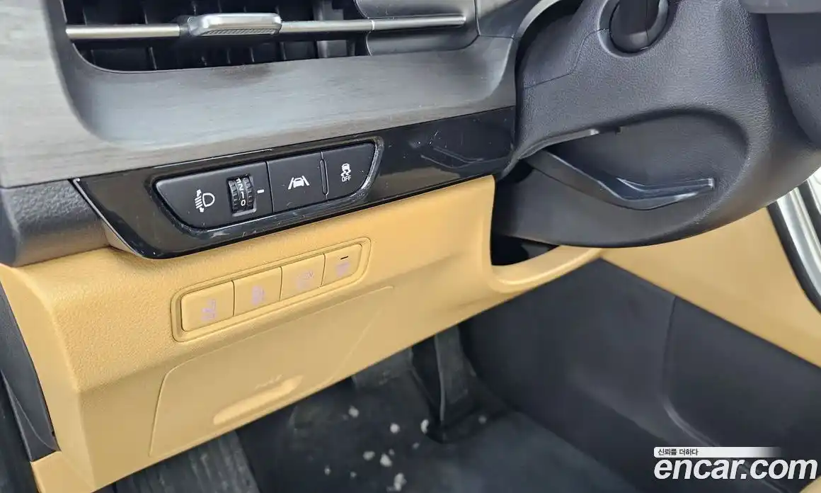 Kia Canival 2023 3.5 Автомат в Москве № 50325, фото 8