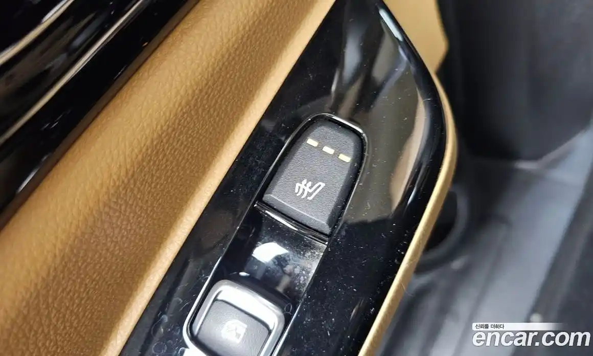 Kia Canival 2023 3.5 Автомат в Москве № 50325, фото 9