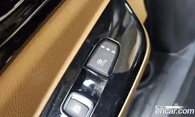 Kia Canival 2023 3.5 Автомат в Москве № 50325, миниатюра 9