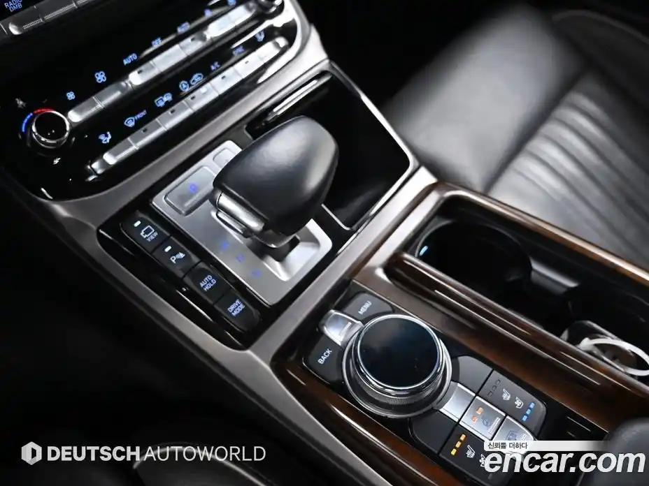 Genesis EQ900 2016 5.0 Автомат в Москве № 59405, фото 9