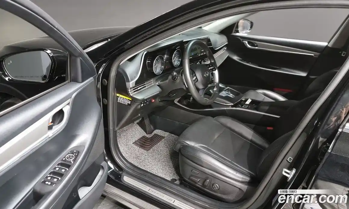 Hyundai Grandeur 2020 3.0 Автомат в Москве № 7797, фото 11