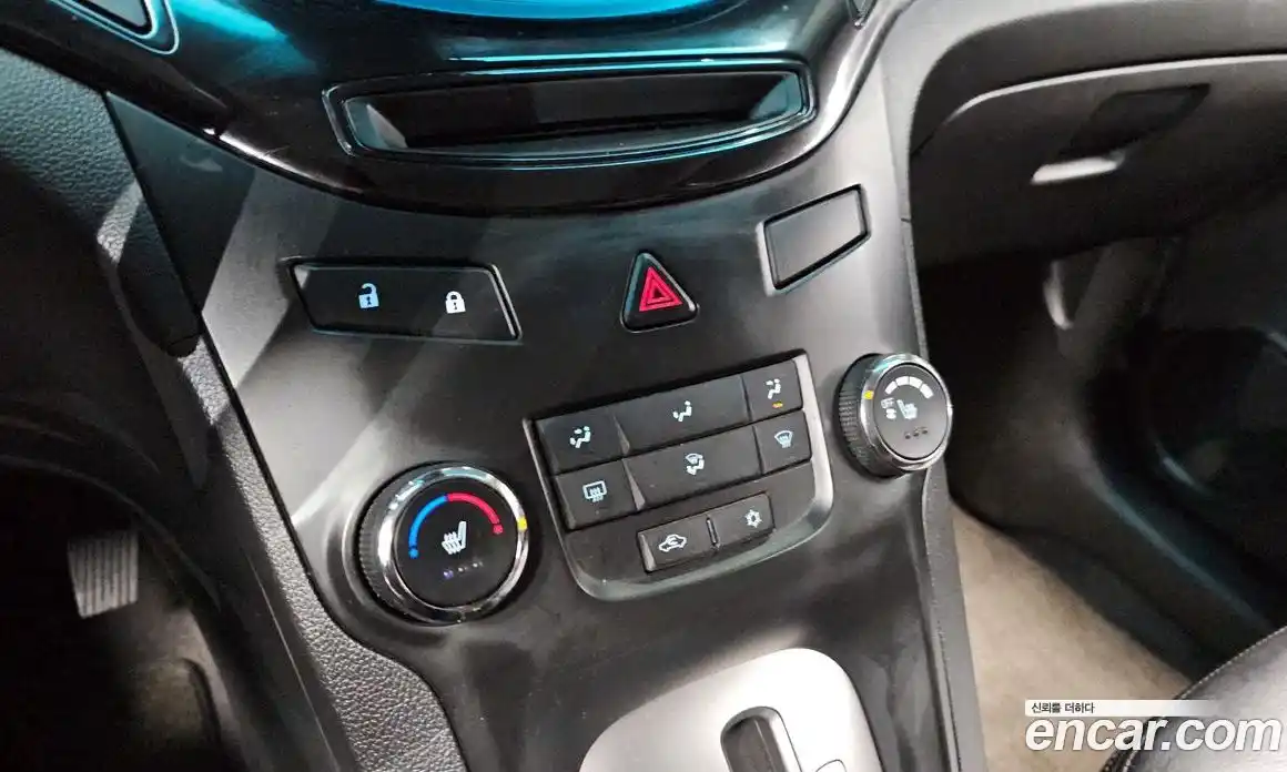 Chevrolet Orlando 2012 2.0 Автомат в Москве № 98073, фото 16