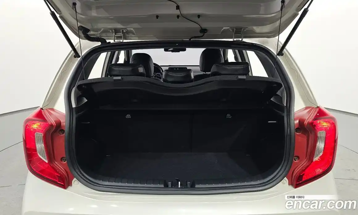 Kia Morning 2018 1.0 Автомат в Москве № 102875, фото 13