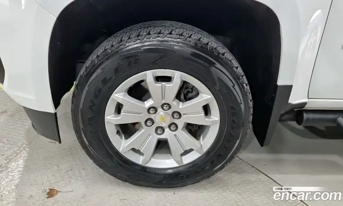 Chevrolet Colorado 2022 3.6 Автомат в Москве № 105740, фото 17