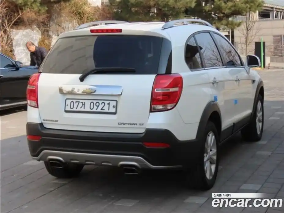 Chevrolet Captiva 2015 2.0 Автомат в Москве № 105797, фото 3