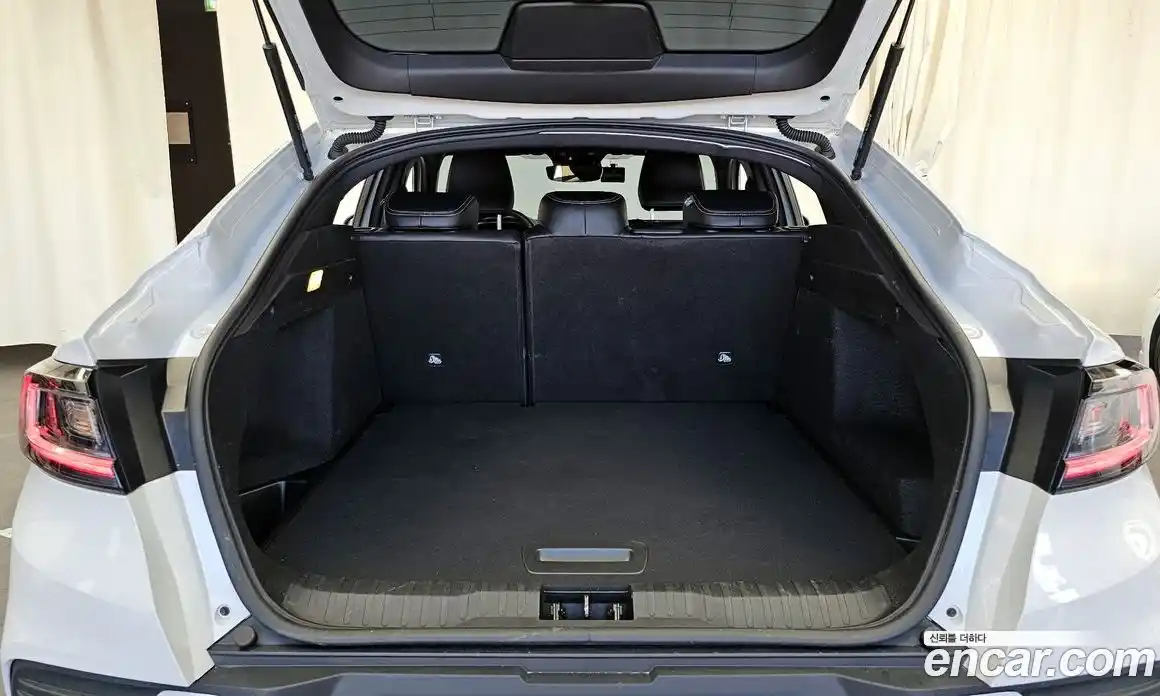 Renault Arkana 2025 1.3 Автомат в Москве № 106426, фото 18