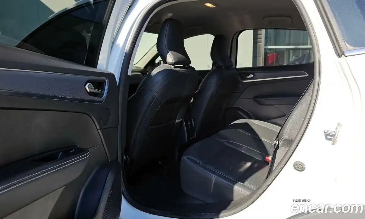 Renault XM3 2023 1.6 Автомат в Москве № 106986, фото 17