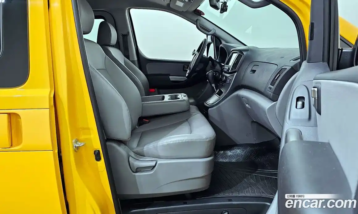 Hyundai Starex 2020 2.4 Автомат в Москве № 108700, фото 10