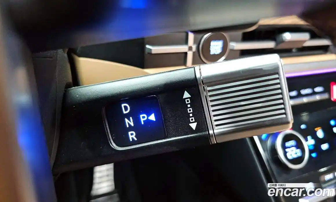 Hyundai Santa Fe 2024 2.5 Автомат в Москве № 110635, фото 12