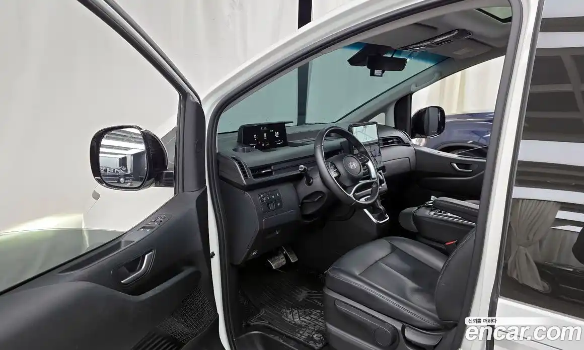 Hyundai Staria 2025 2.2 Автомат в Москве № 111660, фото 16