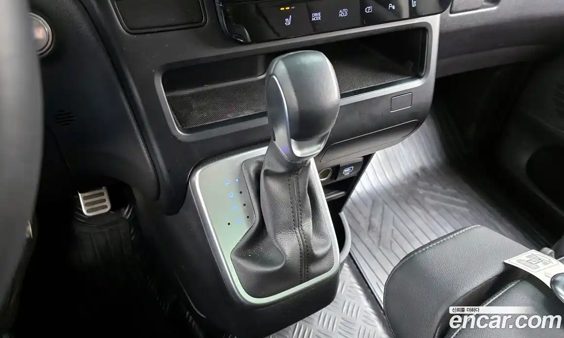 Hyundai Staria 2025 2.2 Автомат в Москве № 111660, фото 6