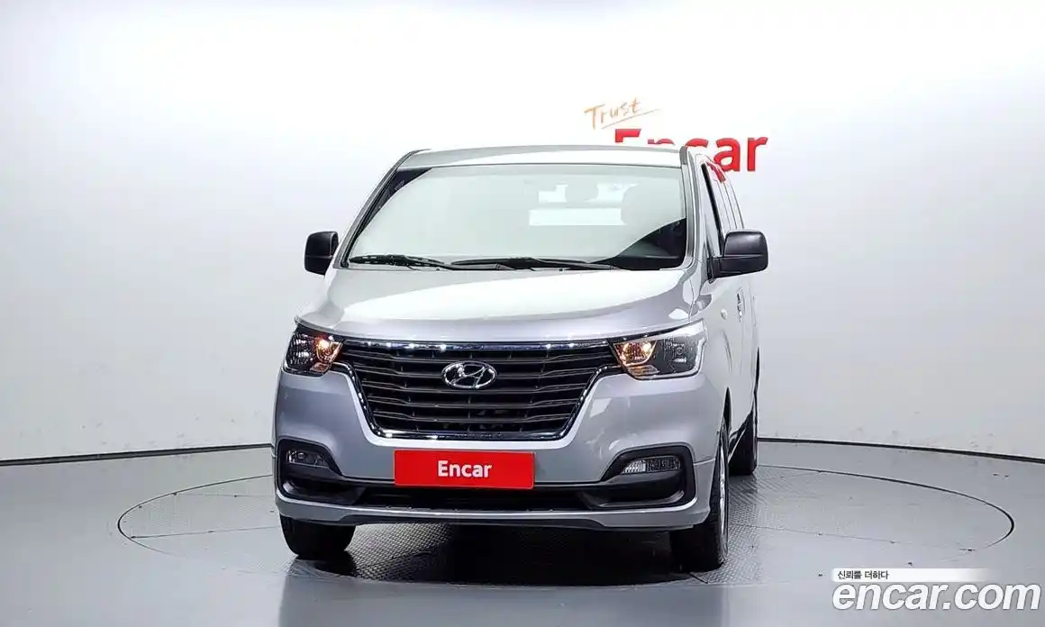 Hyundai Starex 2021 2.5 Автомат в Москве № 112796, фото 13