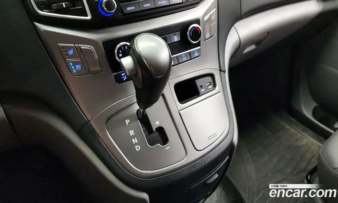 Hyundai Starex 2021 2.5 Автомат в Москве № 112796, фото 16