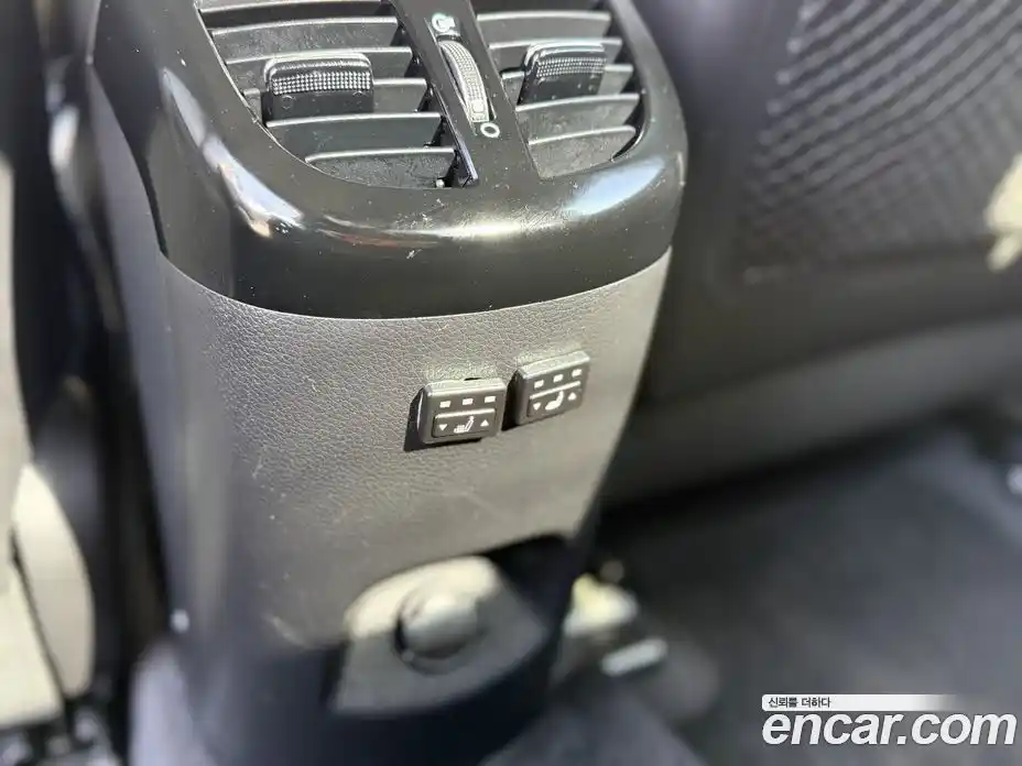 Hyundai i40 2016 2.0 Автомат в Москве № 113040, фото 17